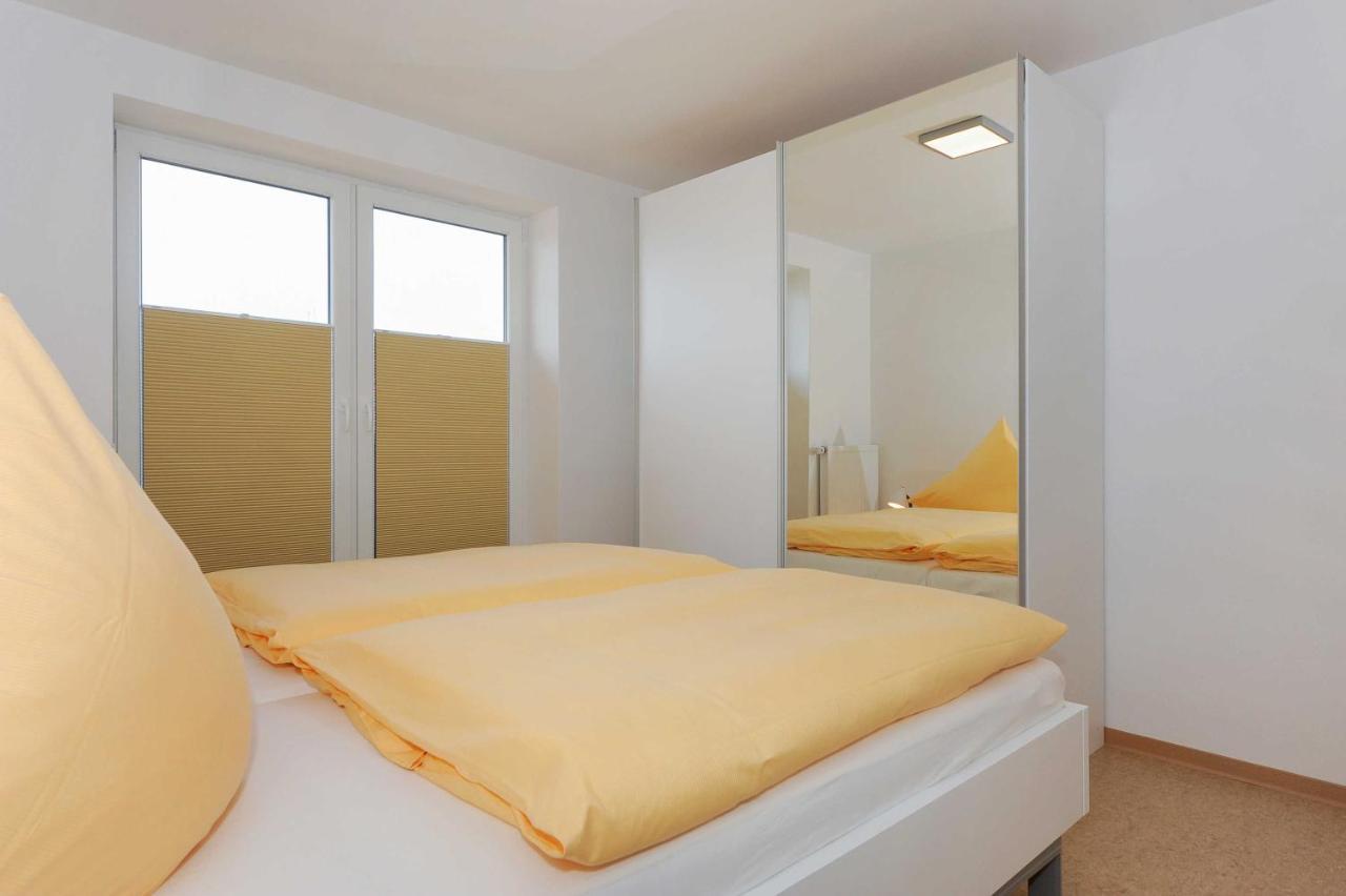 Haus Leuchtturm Apartamento Bensersiel Exterior foto